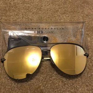 QUAY x Desi Perkins Aviators